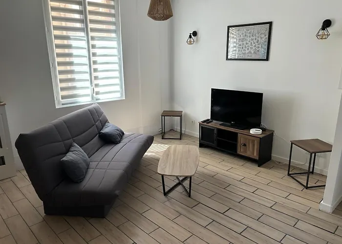 El Apartamento De Julia